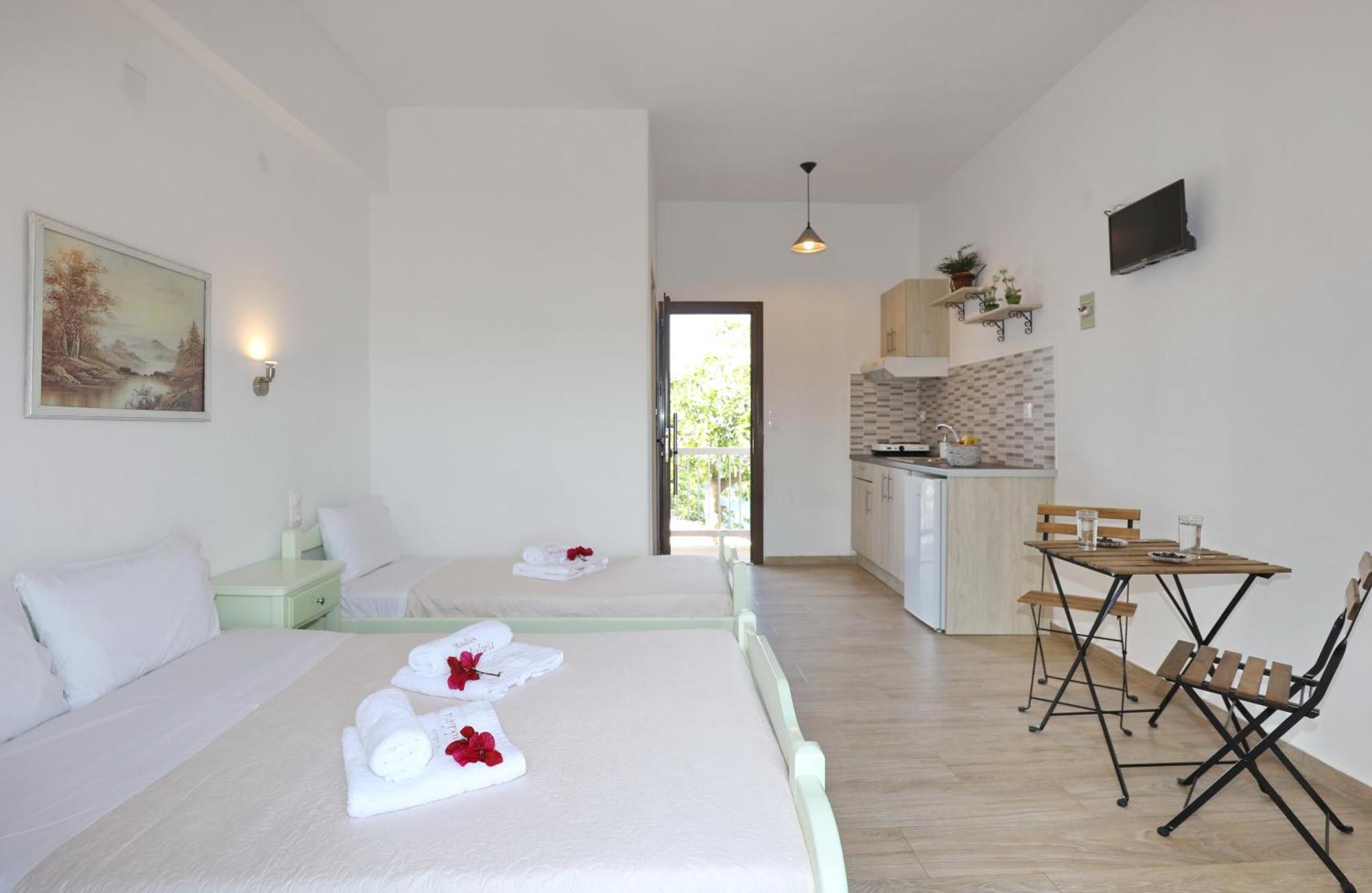 Tsoukalaria Studios Skopelos Exterior foto