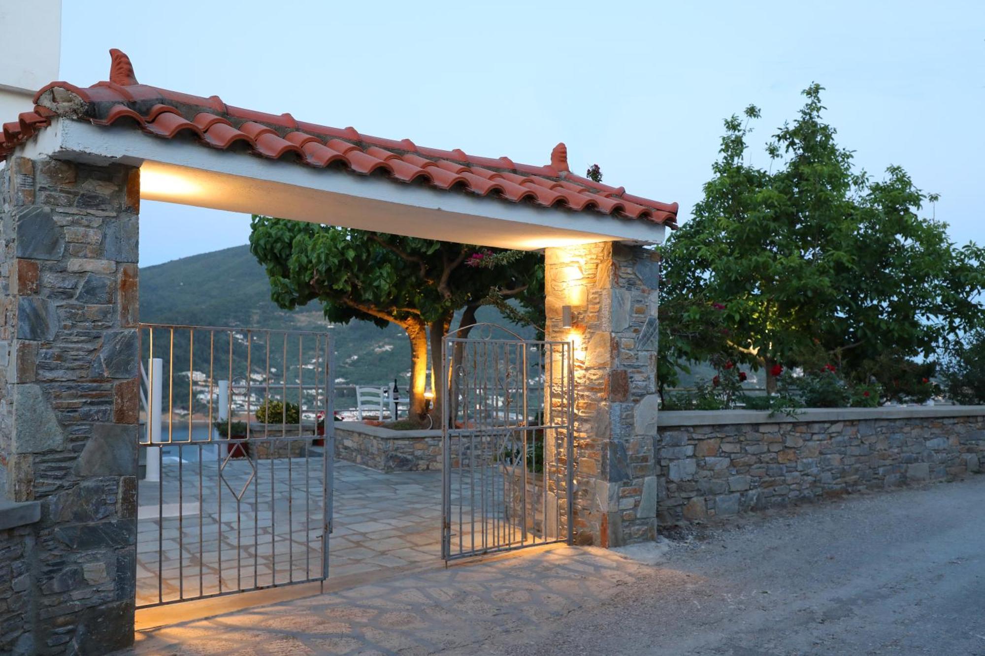 Tsoukalaria Studios Skopelos Exterior foto